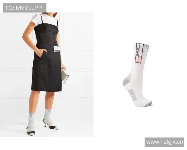 球袜的演变与时尚潮流融合：从运动功能到日常穿搭的多样化选择
